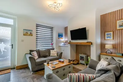 Image de Eden Lily Cottage - Deux Chambres Maison, Couchages 4