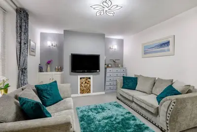 Image de Fishermans Steps - Deux Chambres Maison, Couchages 4