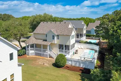 Image de Charming pet-friendly home w/ pool & family-friendly community amenities!