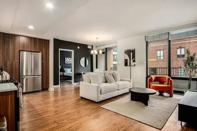 Image de Walk Everywhere! 5 mins to Magnificent Mile, River