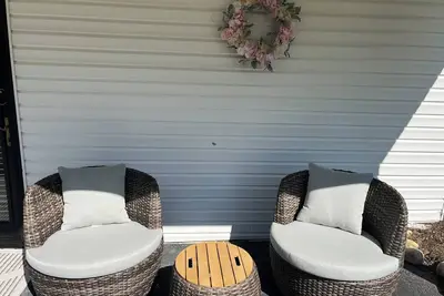 Image de Retro Retreat! 2br, 1 Bath Home with WiFi, Ac in wonderful Bristol, Va