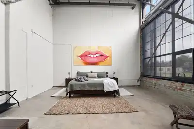 Image de Historic Newark Station- 10% off Earthworks Cafe