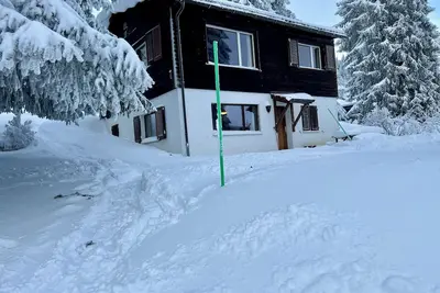 Image de Gemütliches Chalet auf 1600m Höhe Nähe Lenzerheide