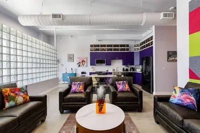 Image de Vibrant 2br Condo in East Austin