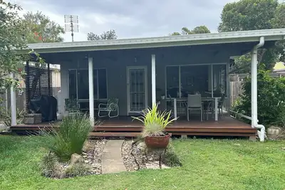 Image de Minnie Retreat\nFunky beach shack nestled in nature with the ocean vistas