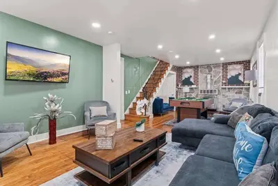 Image de Entire House-Private Parking