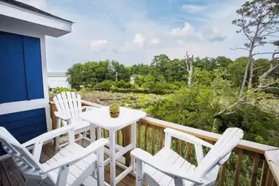 Image de New Listing! ! ! New Home with Sound Views & Central Location!