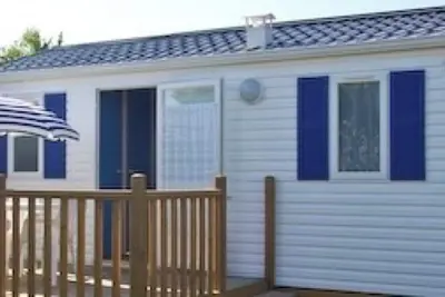 Mobile Home 'Bikini' avec terrasse privée et jardin privé