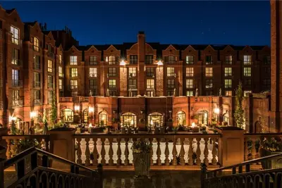 Image de Luxury 2-Bedroom Residence at St. Regis Aspen: Available April 19th - 26th