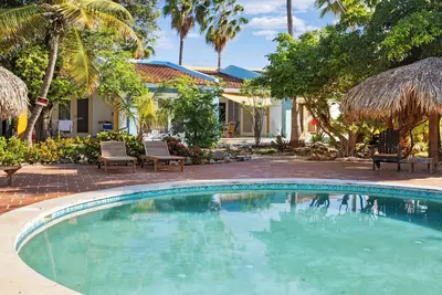 Image de Charming house with shared pool - Kas Felis!