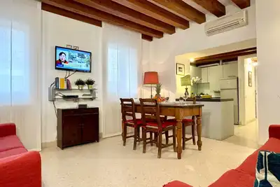 Image de La Pergola Canal View