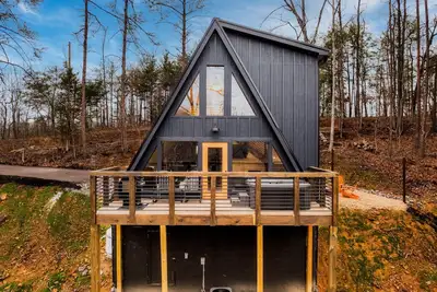 Image de Romantic Smoky Mtn A Frame Hot Tub Views Fire Pit