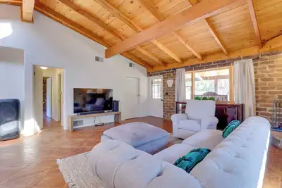 Image de 4 Mi to Lake Wohlford: Cabin in Escondido