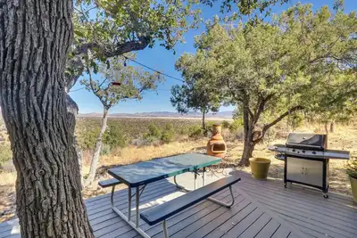 Image de Mtn-View Gem on 20 Acres: Patagonia Cabin Hideaway