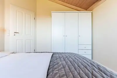 Image de Confortable appartement dans une maison de vacances avec Wifi, Tv, terrasse et parking