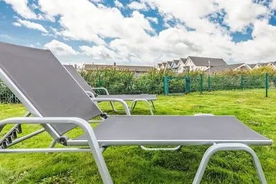 Image de Agréable appartement dans une maison de vacances avec Wifi, Tv, terrasse et parking