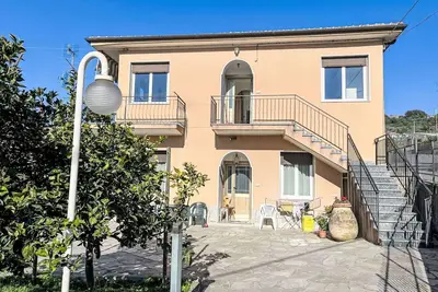 Image de Joli appartement pour 6 personnes avec Wifi, patio et vue panoramique