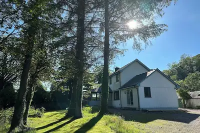 Cosy yet spacious Highland Hideaway for 6