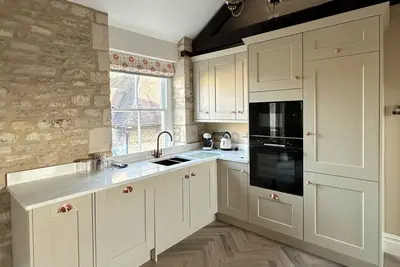 Image de Luxury Broadway apartment close to pubs, cafes, shops, Cirencester, Cotswolds