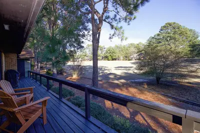 Image de Fairway Find on Pinehurst No. 3 - Renovated Pinehurst Home With Golf Views🤩