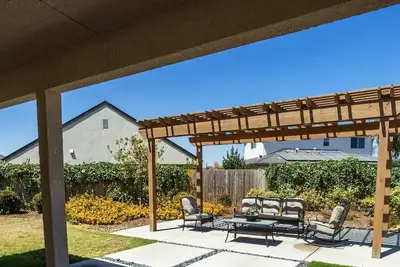 Image de Pristine 3bed 2 bath bungalow in a safe suburban family friendly neighborhood.