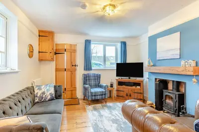 Image de Blue Moon Cottage - Trois Chambres Maison, Couchages 6