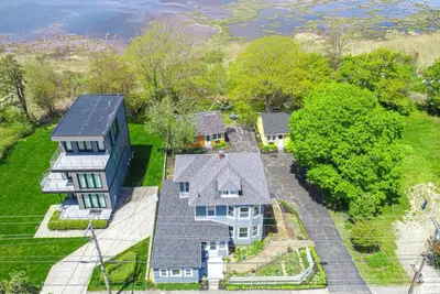 Image de Ultimate Pine Point Beach Family Compound-4 Units, 8 Bedrooms, Yard