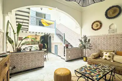 Image de A 10 minutes du jardin Majorelle Riad Beldi Chic Un Séjour Authentique”- Abritel