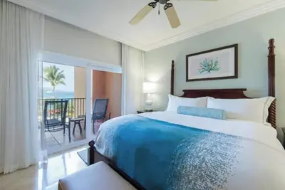 Image de 2-bedroom oceanfront condo in beautiful St Thomas on Turquoise Bay