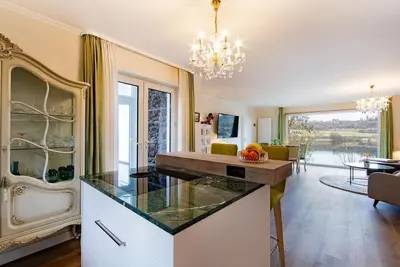 Image de Vacation apartment Maarpanorama - Haus Marianne am Maar