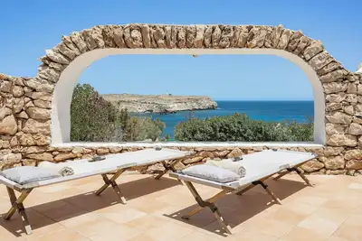 Image de Prestigious villa on the most picturesque bay of Lampedusa. Residence or B&B