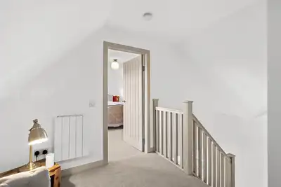 Image de Luxury 3 Bedroom Cottage with Garden, Private Courtyard, in the heart of Killin.