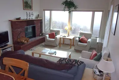 Image de Charming 3-bedroom condo at Sugarbush with amazing views from 2 decks.