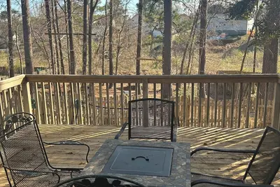 Image de Cozy 4-bedroom sleeper rental for Augusta Masters