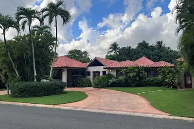 Image de Los Lagos Villa in Casa de Campo, 2 minutes from the beach