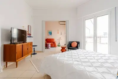 Image de - Central Athens Gem - Top Floor Acropolis View Bright Spacious Flat