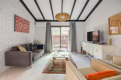 Image de Cozy, functional unit walkable to most amenities