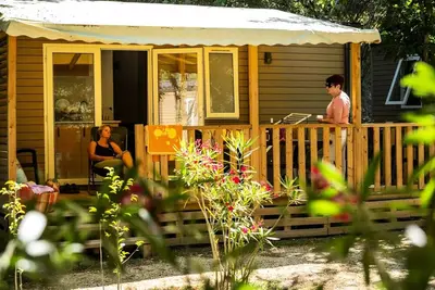 Image de Mobil home 2 Schlafzimmer Venus Comfort 22m2 - Klimaanlage 4 Personen