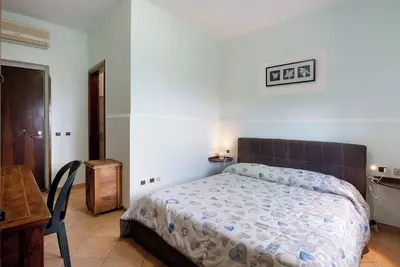 Chambre 'Camera Stabia Con Vista Mare' avec Terrasse partagée, Jardin partagé et Wi-Fi