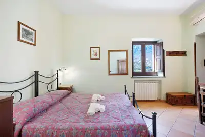 Chambre 'Amalfi Con Vista Monti E Cortile' avec Terrasse partagée, Jardin partagé et Wi-Fi