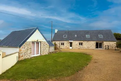 Maison de vacances 'Maison 5 Pers 1, 2km De La Plage' avec terrasse privée, jardin privé et Wi-Fi