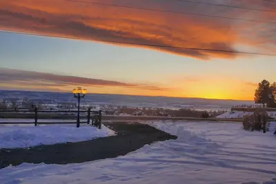 Image de Serene Mountain Retreat with Breathtaking Views – 1. 5 Hrs from Telluride!