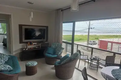 Image de Beachfront comfort with balconies and barbecue for families (6 people) and pets