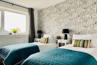 Image de Halifax/Brighouse 8 mins • Pets Ok • 360 Mbps WiFi