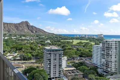 Image de Waikiki 1bd Condo with Free Parking Heated Pool Gym Central Ac & Wifi