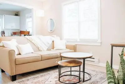 Desert Shores: 103 (Dog Friendly) Minutes from Okanagan Lake