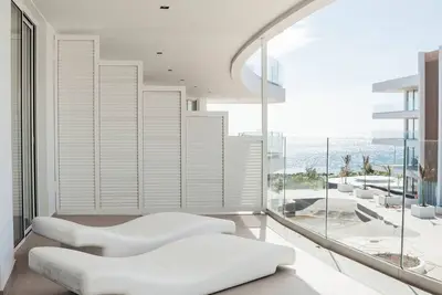 Image de 3br/2ba 2 Minutes to Mambo Beach by Bocobay