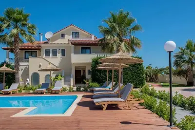 Coco Palm Junior Suite • Sea View • 2br • Private Pool
