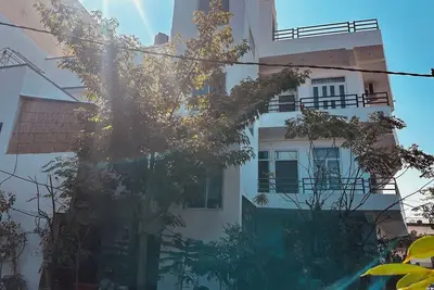 Image de Peaceful & cozy villa in heart of pink city Jaipur with hill view!