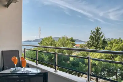 Image de Beautiful New Apartment with Sea View